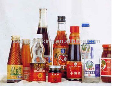 Vertical round bottle labeling machine with date printer